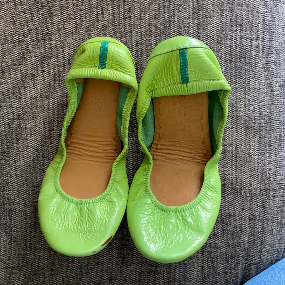 EUC Tieks, neon green. Very Rare